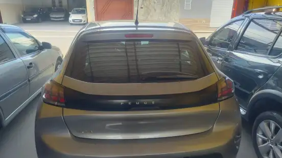 PEUGEOT-208-2022