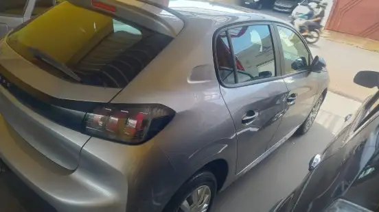 PEUGEOT-208-2022