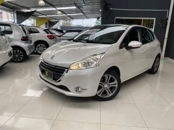 PEUGEOT 208 1.6 GRIFFE 16V FLEX 4P AUTOMÁTICO