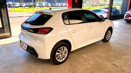 PEUGEOT-208-2025