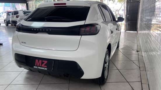 PEUGEOT-208-2023