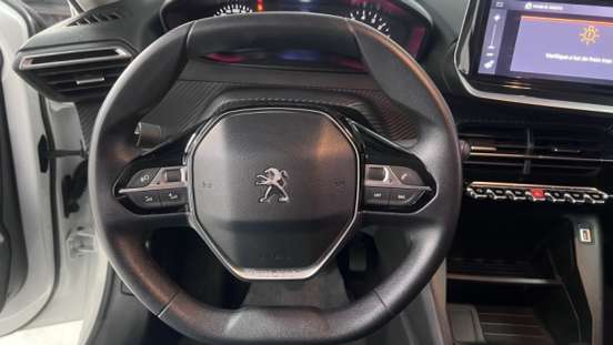 PEUGEOT-208-2023