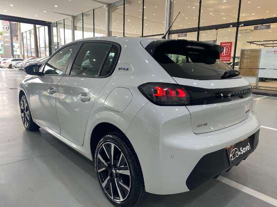 PEUGEOT-208-2023