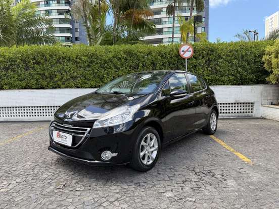 PEUGEOT-208-2015