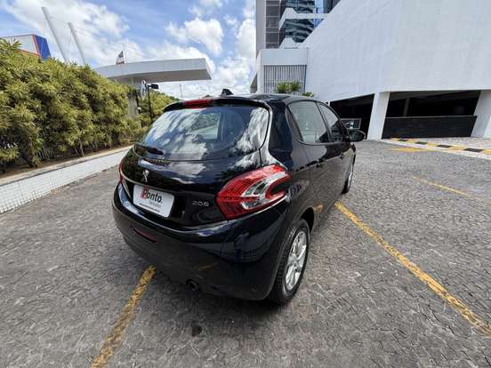 PEUGEOT-208-2015