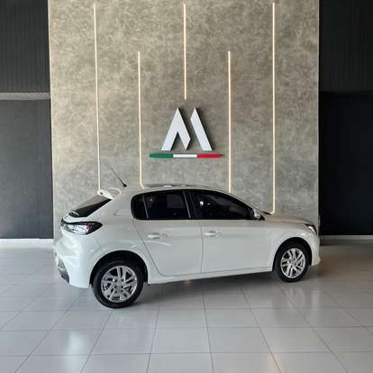 PEUGEOT-208-2021