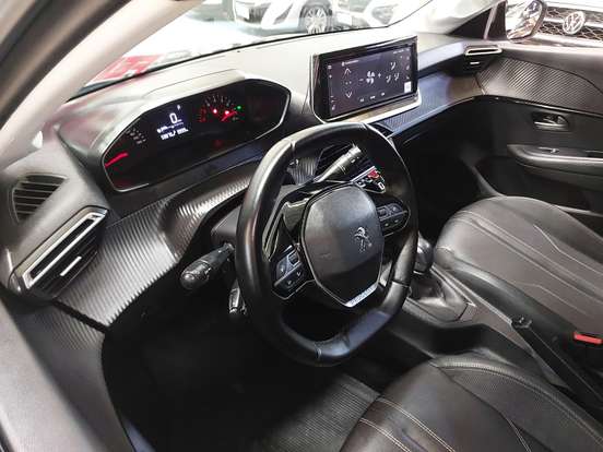 PEUGEOT-208-2022