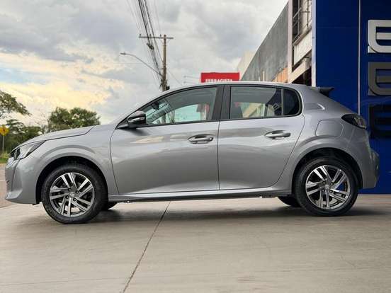PEUGEOT-208-2022