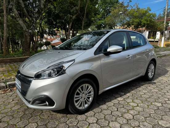 PEUGEOT-208-1.6 ALLURE 16V FLEX 4P AUTOMÁTICO PEUGEOT-208-2016
