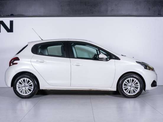 PEUGEOT-208-1.6 ALLURE 16V FLEX 4P AUTOMÁTICO PEUGEOT-208-2018
