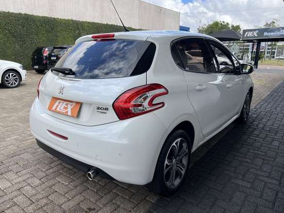 PEUGEOT-208-1.6 GRIFFE 16V FLEX 4P AUTOMÁTICO PEUGEOT-208-2015