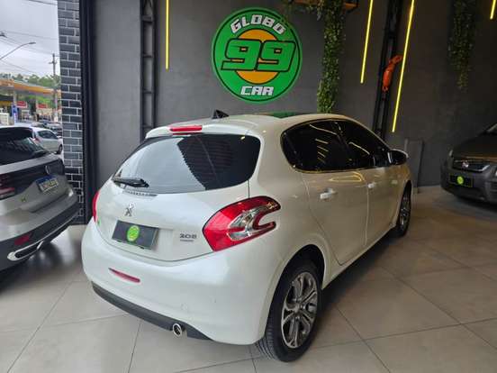PEUGEOT-208-1.6 GRIFFE 16V FLEX 4P MANUAL PEUGEOT-208-2015