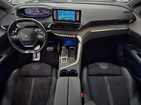 PEUGEOT-3008-2021