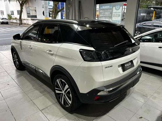 PEUGEOT-3008-2022