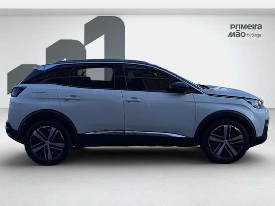 PEUGEOT-3008-2019