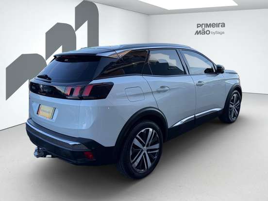 PEUGEOT-3008-2019