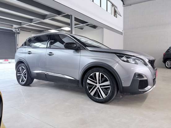 PEUGEOT-3008-2020