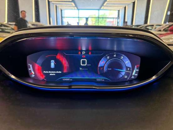 PEUGEOT-3008-2017
