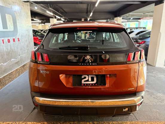 PEUGEOT-3008-2017