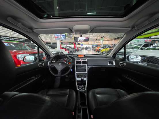 PEUGEOT-307-2.0 PRESENCE PACK SEDAN 16V FLEX 4P AUTOMÁTICO PEUGEOT-307-2009