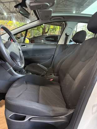 PEUGEOT-308-2013