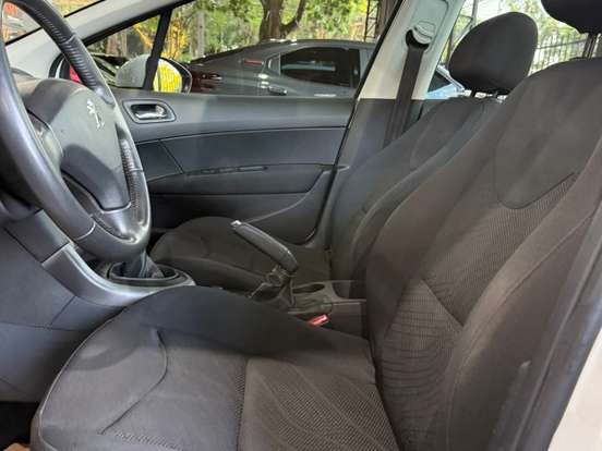 PEUGEOT-308-1.6 ACTIVE 16V FLEX 4P MANUAL PEUGEOT-308-2013