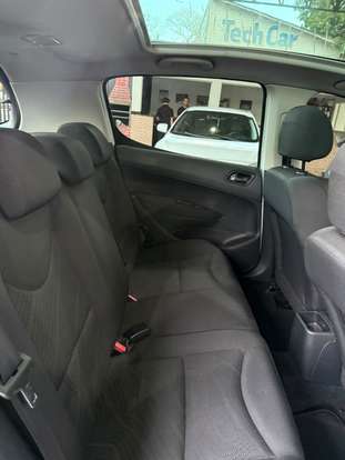 PEUGEOT-308-2013