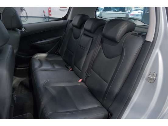 PEUGEOT-308-2013