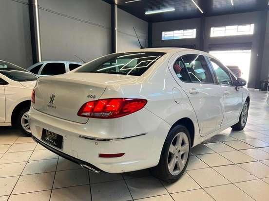 PEUGEOT-408-2015