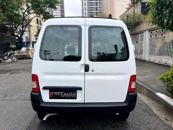 PEUGEOT-PARTNER-2014