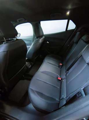 PEUGEOT-2008-2025