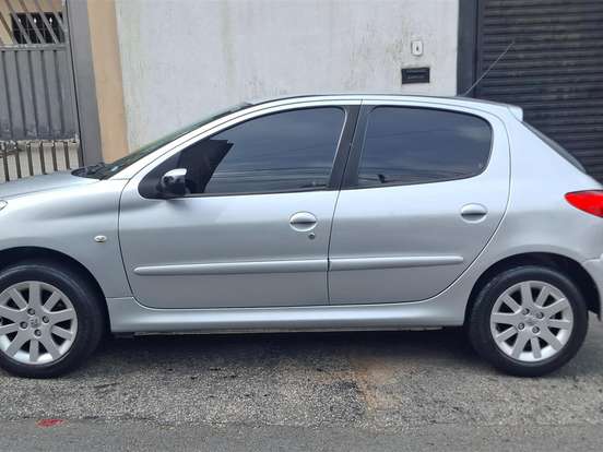 PEUGEOT-207-1.6 XS 16V FLEX 4P AUTOMÁTICO PEUGEOT-207-2010