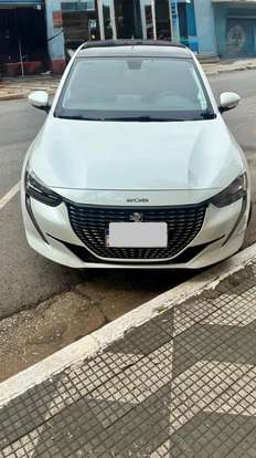 PEUGEOT-208-2020