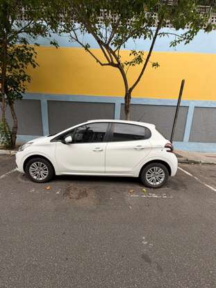 PEUGEOT-208-1.6 ACTIVE PACK 16V FLEX 4P AUTOMÁTICO PEUGEOT-208-2019