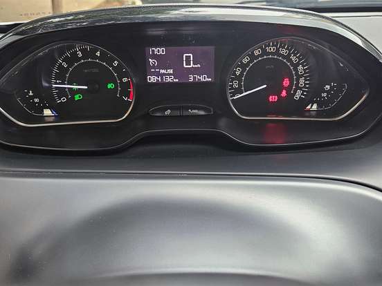PEUGEOT-208-1.6 GRIFFE 16V FLEX 4P MANUAL PEUGEOT-208-2014