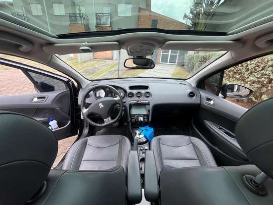 PEUGEOT-308-1.6 GRIFFE THP 16V FLEX 4P AUTOMÁTICO PEUGEOT-308-2016