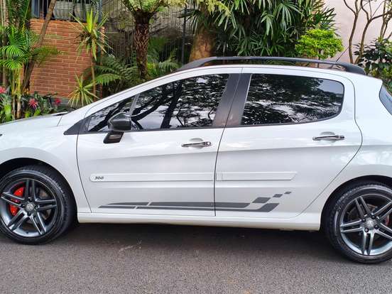 PEUGEOT-308-1.6 GRIFFE THP 16V GASOLINA 4P AUTOMÁTICO PEUGEOT-308-2015