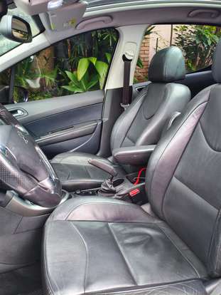 PEUGEOT-308-2015