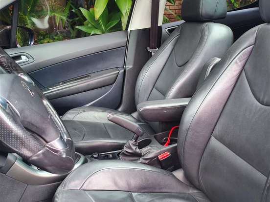 PEUGEOT-308-1.6 GRIFFE THP 16V GASOLINA 4P AUTOMÁTICO PEUGEOT-308-2015