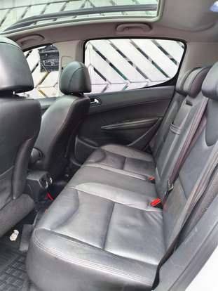 PEUGEOT-308-2015
