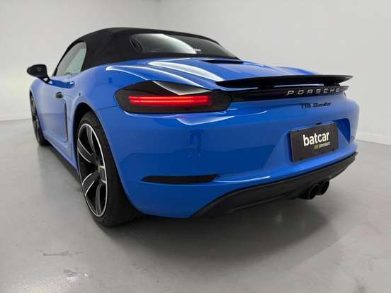 PORSCHE-718-2023