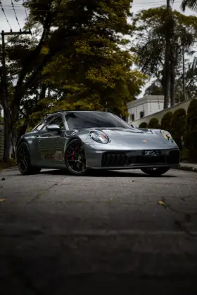 PORSCHE 911 3.6 24V H6 T-HYBRID CARRERA GTS PDK