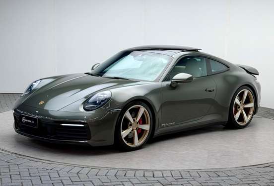 PORSCHE-911-2021