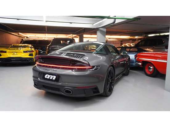 PORSCHE-911-2022