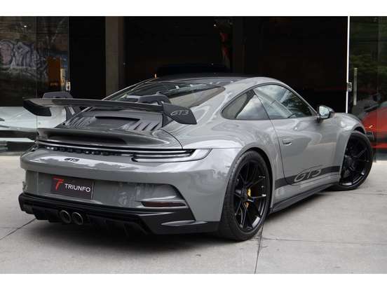 PORSCHE-911-2021