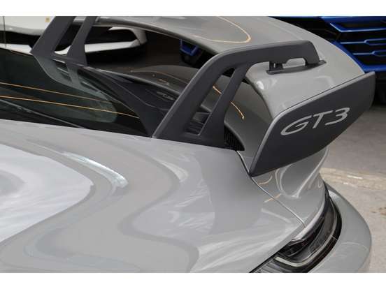 PORSCHE-911-2021