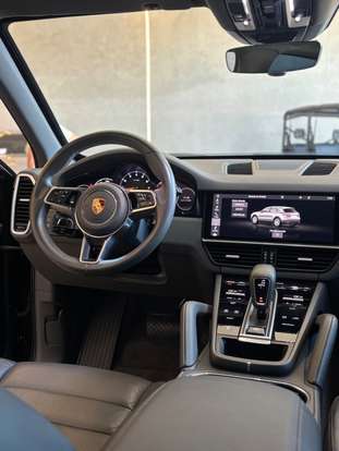 PORSCHE-CAYENNE-2018