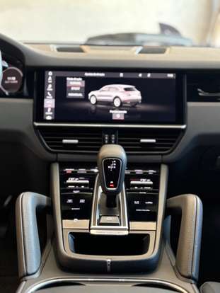 PORSCHE-CAYENNE-2018