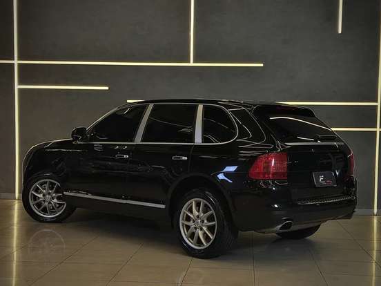 PORSCHE-CAYENNE-2006