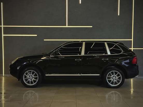 PORSCHE-CAYENNE-2006